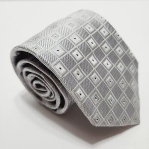 Kenneth Roberts Necktie Silver Geometric Pattern Silk Neck Tie Jacquard Fabric